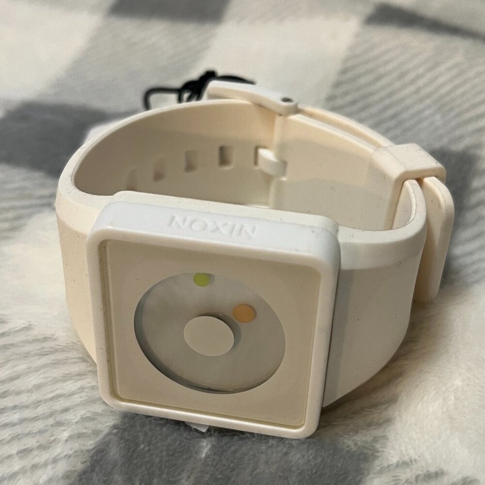 Nixon Newton All White/Lum Men's Watch